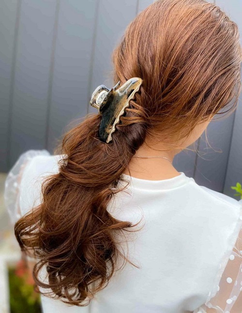 ヘアクリップ 簡単アレンジ 可愛い 赤 魚 オルチャン 目立つ