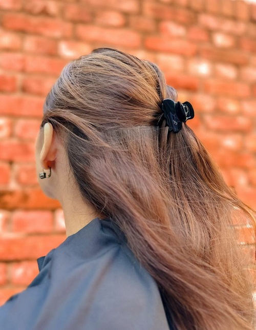 ヘアクリップ、バンスクリップを使った大人ヘアアレンジ