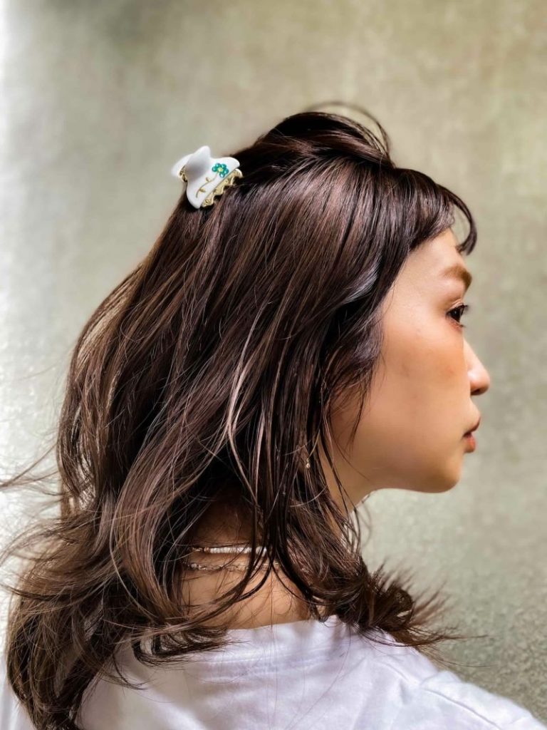 ヘアクリップ、バンスクリップを使った大人ヘアアレンジ