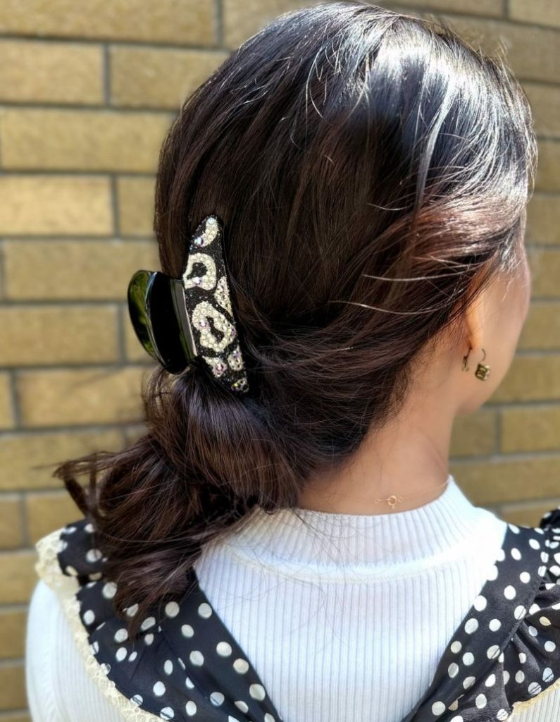 ヘアクリップ、バンスクリップを使った大人ヘアアレンジ